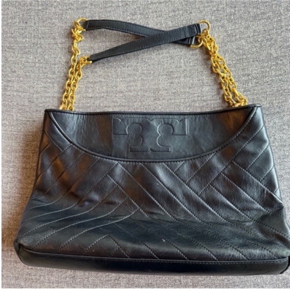 TORY BURCH Alexa Quilted Slouchy Leather Tote - Picture 6 of 9